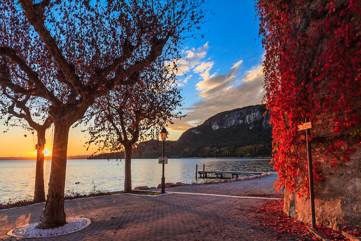 autumn at lake garda