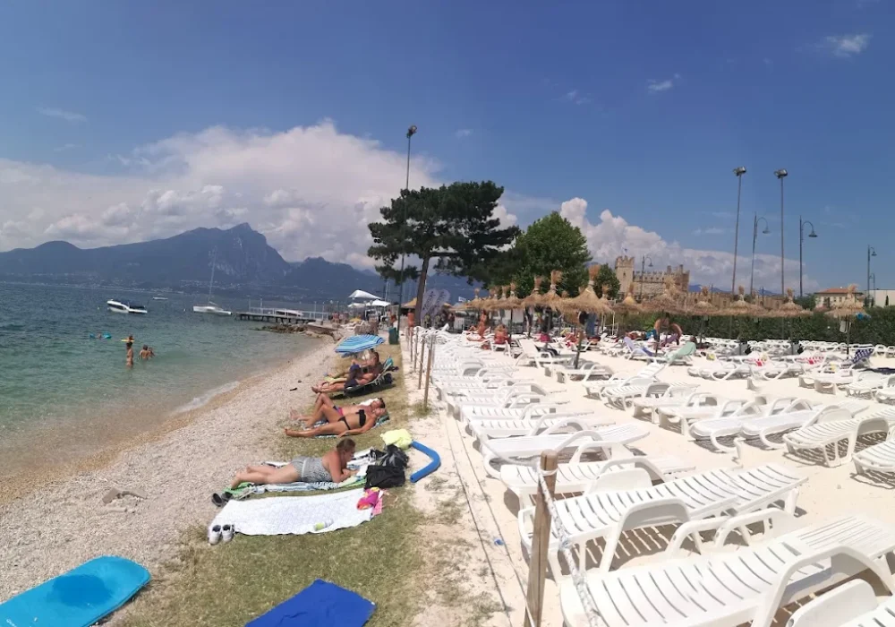 Sunset Beach torri del benaco