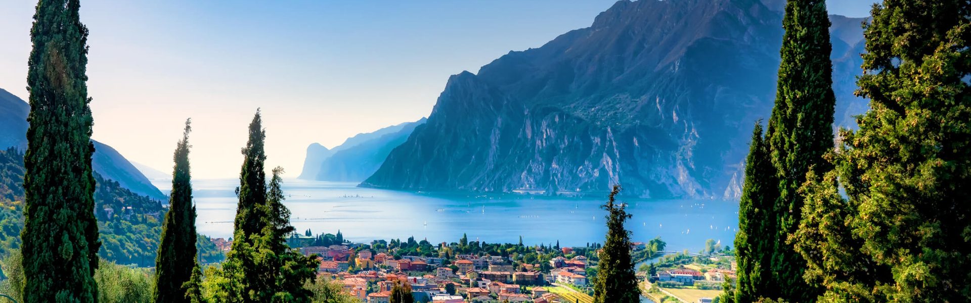 panorama lago garda