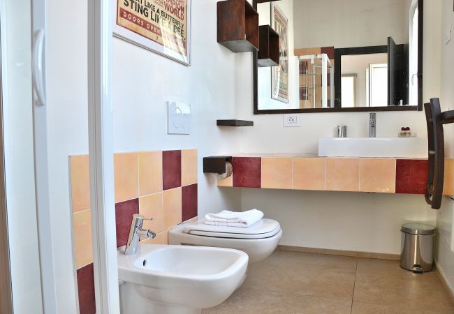 Ferienwohnung in Torri del Benaco - North House With Pool And Lake View Ferienwohnung in Torri del Benaco - North House With Pool And Lake View