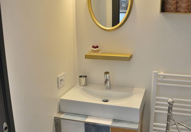 Ferienwohnung in Torri del Benaco - North House With Pool And Lake View Ferienwohnung in Torri del Benaco - North House With Pool And Lake View