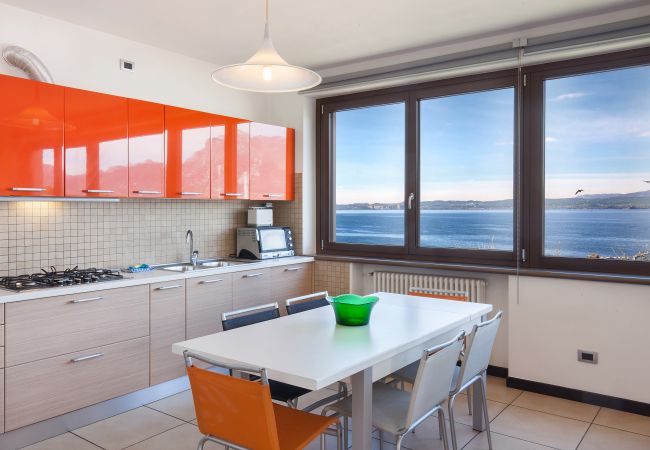 Ferienwohnung in Torri del Benaco - Casa al Lago With Pool And Lake View Ferienwohnung in Torri del Benaco - Casa al Lago With Pool And Lake View