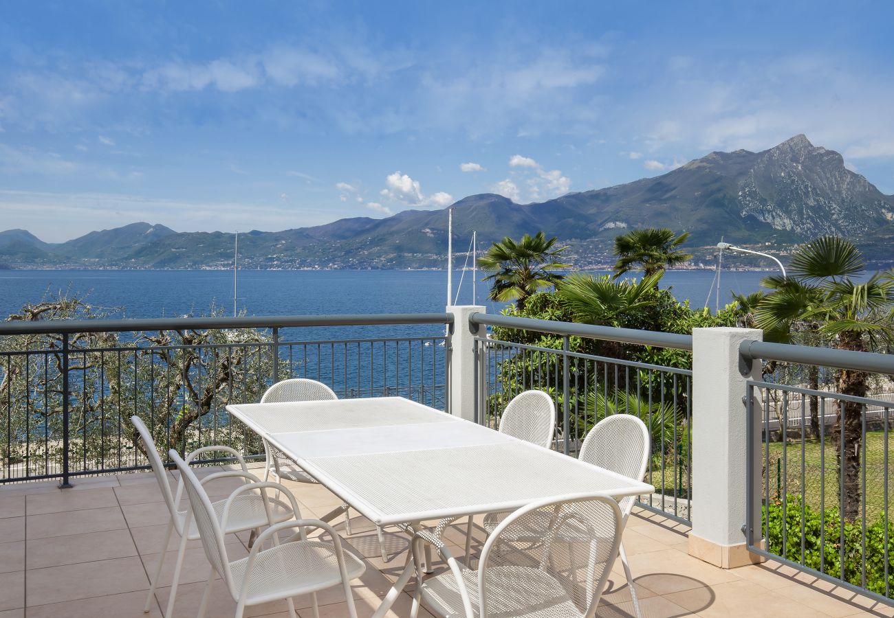 Ferienwohnung in Torri del Benaco - Casa al Lago With Pool And Lake View