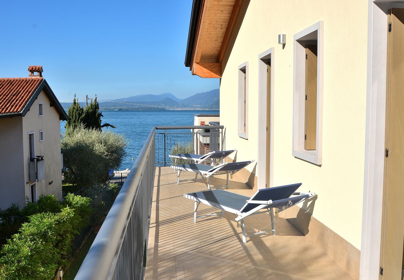 Ferienwohnung in Torri del Benaco - South House With Pool And Lake View