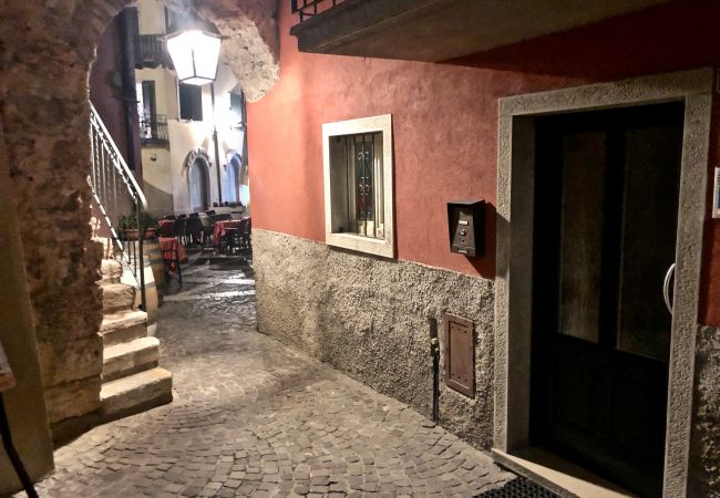 Ferienwohnung in Torri del Benaco - Apartment del Pescatore In Downtown Ferienwohnung in Torri del Benaco - Apartment del Pescatore In Downtown