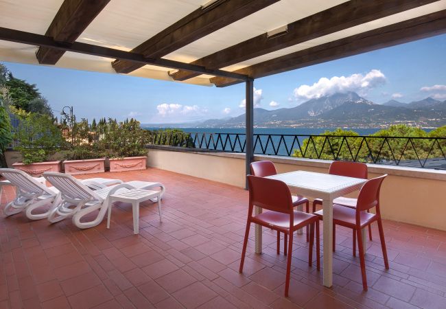 Ferienwohnung in Torri del Benaco - Watercolor Loft With Lake View Ferienwohnung in Torri del Benaco - Watercolor Loft With Lake View