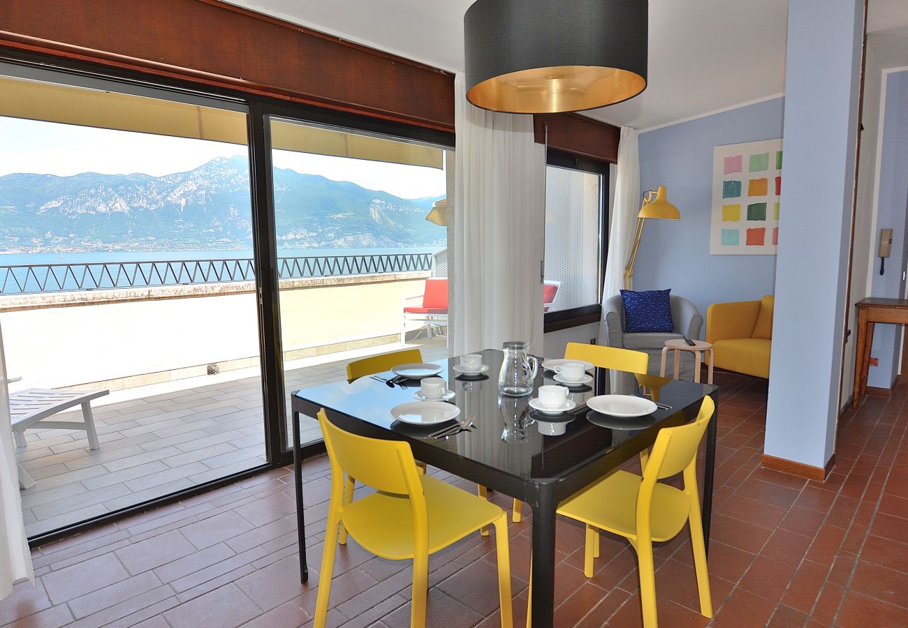 Ferienwohnung in Torri del Benaco - Watercolor Loft With Lake View