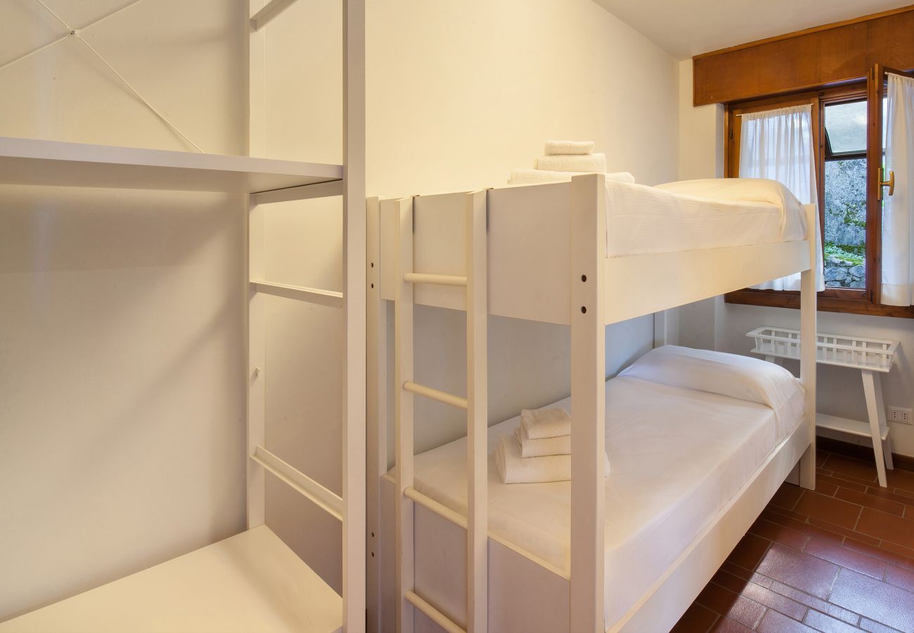 Ferienwohnung in Torri del Benaco - Watercolor Loft With Lake View Ferienwohnung in Torri del Benaco - Watercolor Loft With Lake View