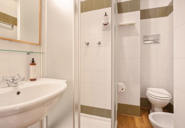 Ferienwohnung in Torri del Benaco - Greenery Loft With Lake View Ferienwohnung in Torri del Benaco - Greenery Loft With Lake View