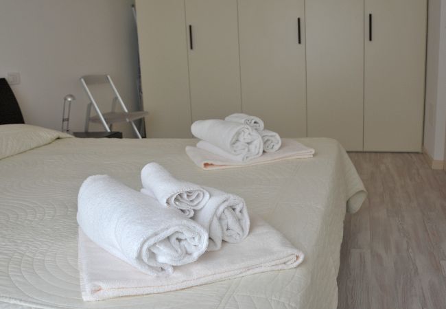 Ferienwohnung in Torri del Benaco - Residence Alle Torri With Pool Ferienwohnung in Torri del Benaco - Residence Alle Torri With Pool