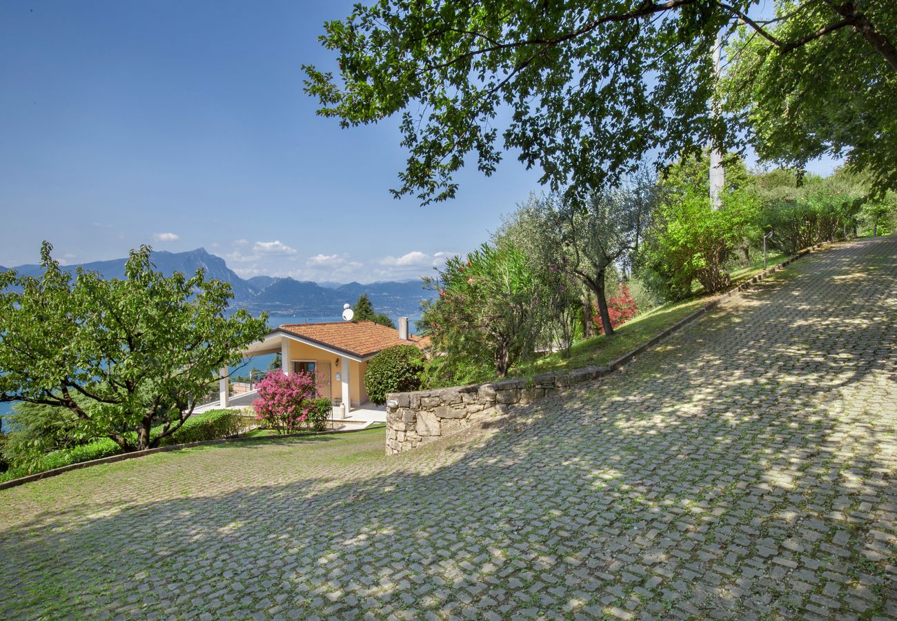 Villa in Torri del Benaco - Villa Sybille With Pool And Lake View