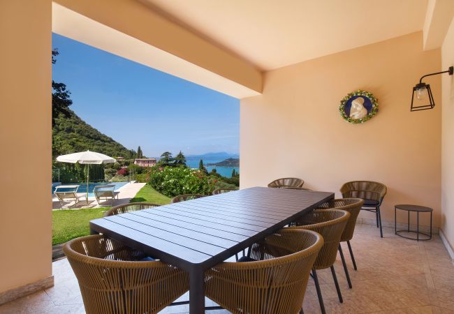 Villa in Garda - Cà Cantoni Villa With Pool Lake View Villa in Garda - Cà Cantoni Villa With Pool Lake View