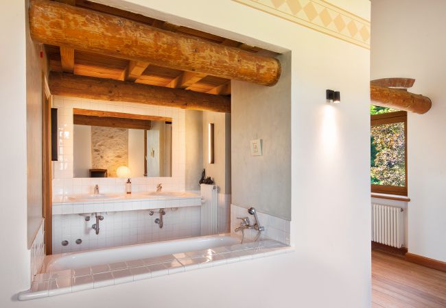 Villa in Garda - Cà Cantoni Villa With Pool Lake View Villa in Garda - Cà Cantoni Villa With Pool Lake View