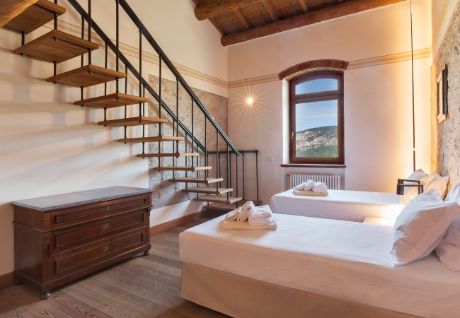 Villa in Garda - Cà Cantoni Villa With Pool Lake View Villa in Garda - Cà Cantoni Villa With Pool Lake View