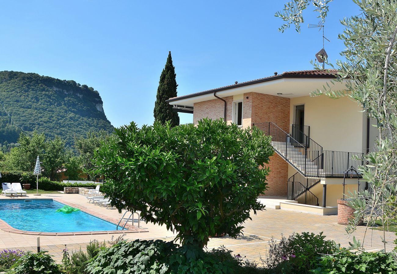 Ferienhaus in Garda - Cà Gardesana With Pool