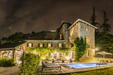 Villa in Castelgomberto - Il Giardino di Sibilla With Pool