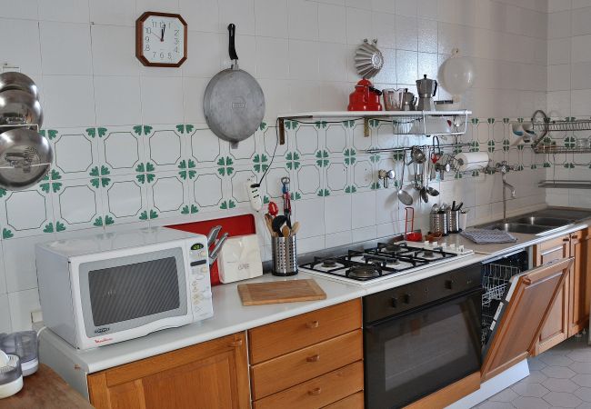 Villa in Torri del Benaco - Villa Retrò alle Rossone With Lake View Villa in Torri del Benaco - Villa Retrò alle Rossone With Lake View