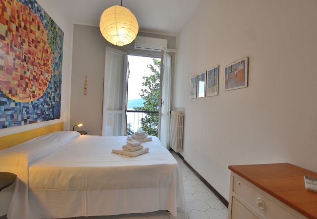 Villa in Torri del Benaco - Villa Retrò alle Rossone With Lake View Villa in Torri del Benaco - Villa Retrò alle Rossone With Lake View