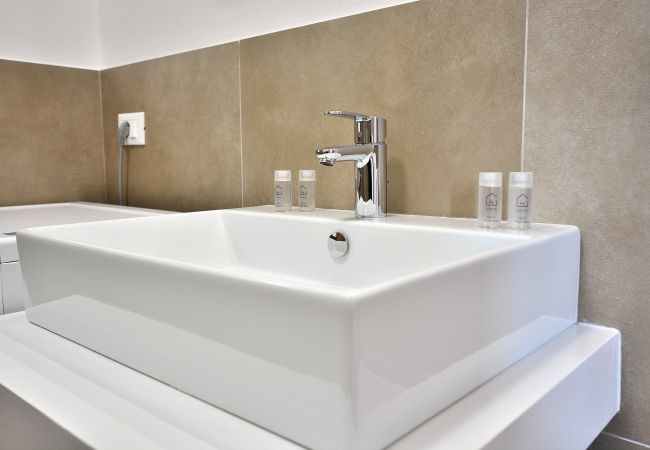 Ferienwohnung in Malcesine - Apartment Candor With Pool Ferienwohnung in Malcesine - Apartment Candor With Pool