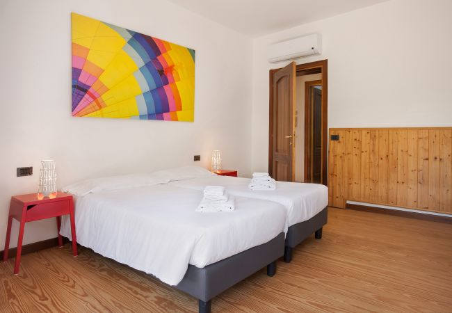 Villa in Torri del Benaco - Villa Carducci with lake view Villa in Torri del Benaco - Villa Carducci with lake view