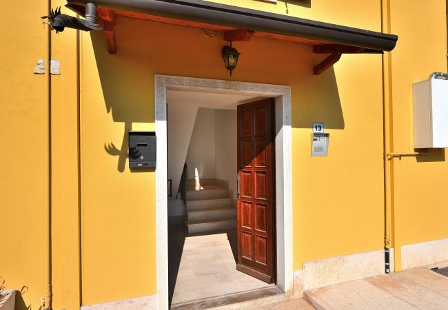 Ferienwohnung in Lazise - Apartment Rosa Portland With Pool Ferienwohnung in Lazise - Apartment Rosa Portland With Pool