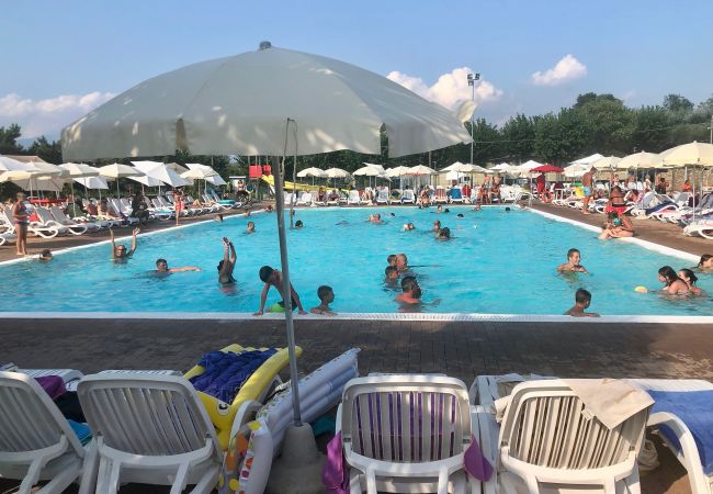  in Lazise - Apartment Rosa Cinderella With Pool