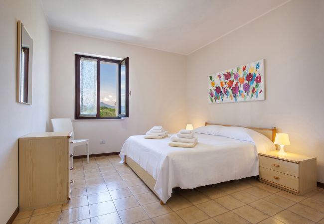 Ferienwohnung in Lazise - Apartment Rosa Bourbon With Pool Ferienwohnung in Lazise - Apartment Rosa Bourbon With Pool