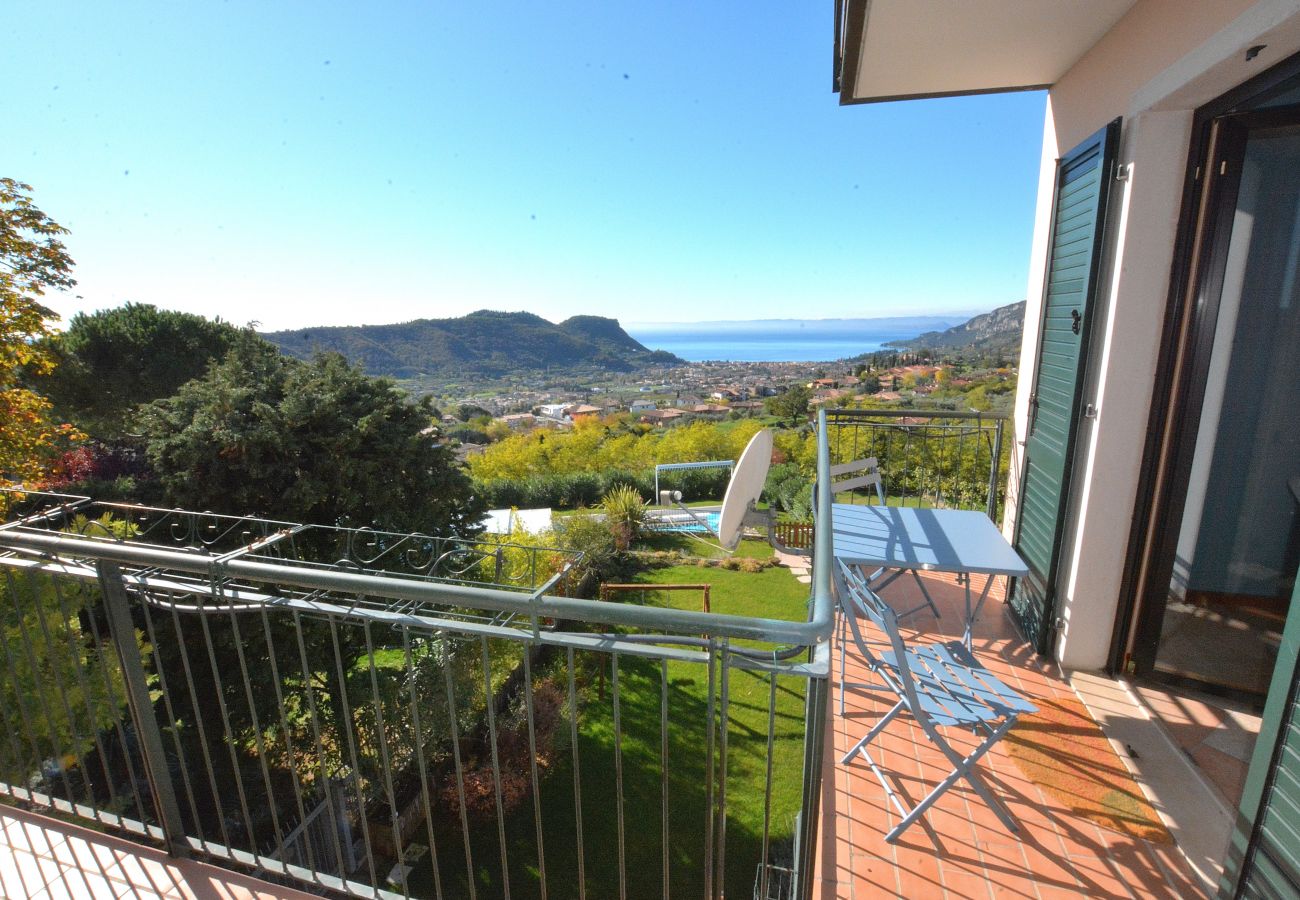 Ferienwohnung in Costermano - Apartment Montegolo Four With Pool And Lake View