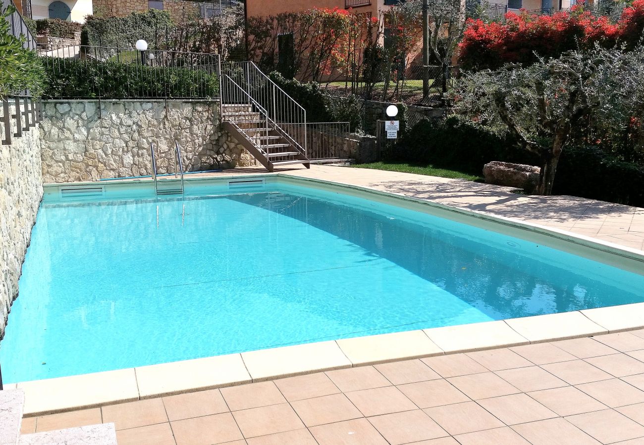 Ferienwohnung in Torri del Benaco - Apartment Bardino with Pool and Lake View