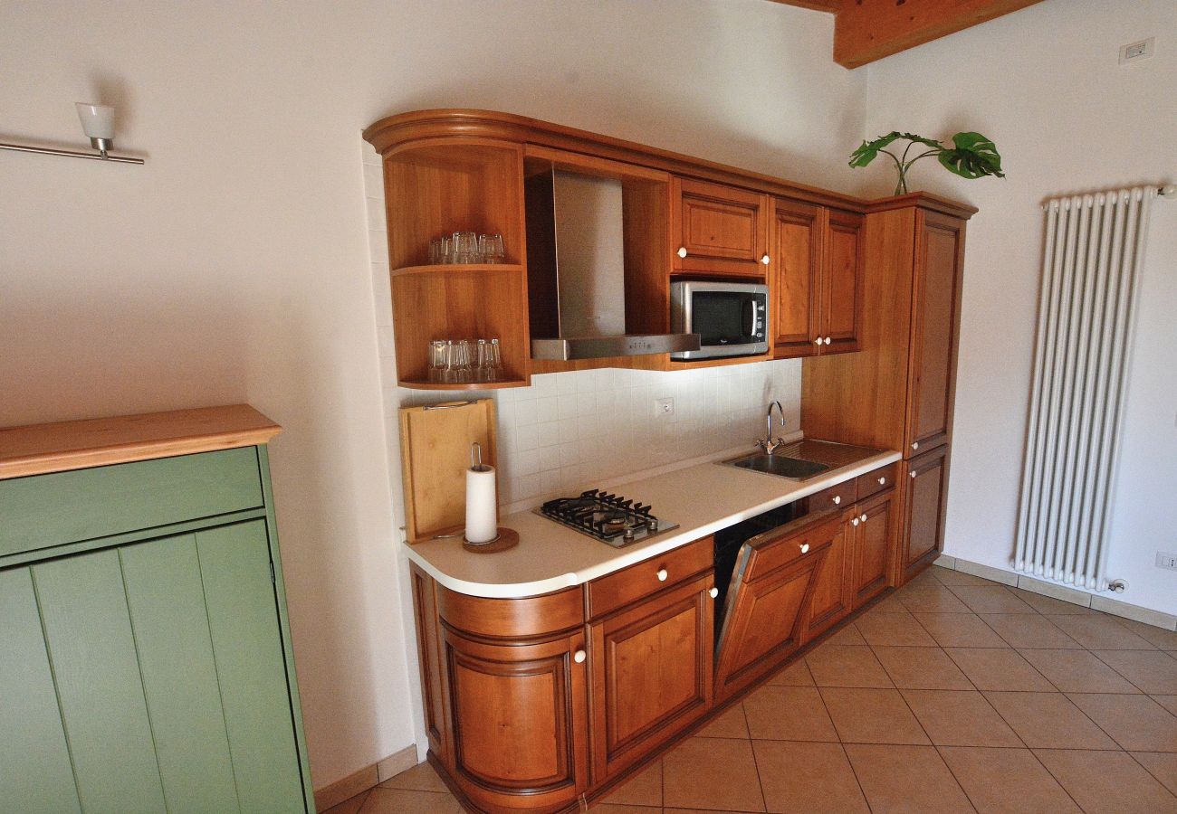 Ferienwohnung in Torri del Benaco - Apartment Bardino with Pool and Lake View