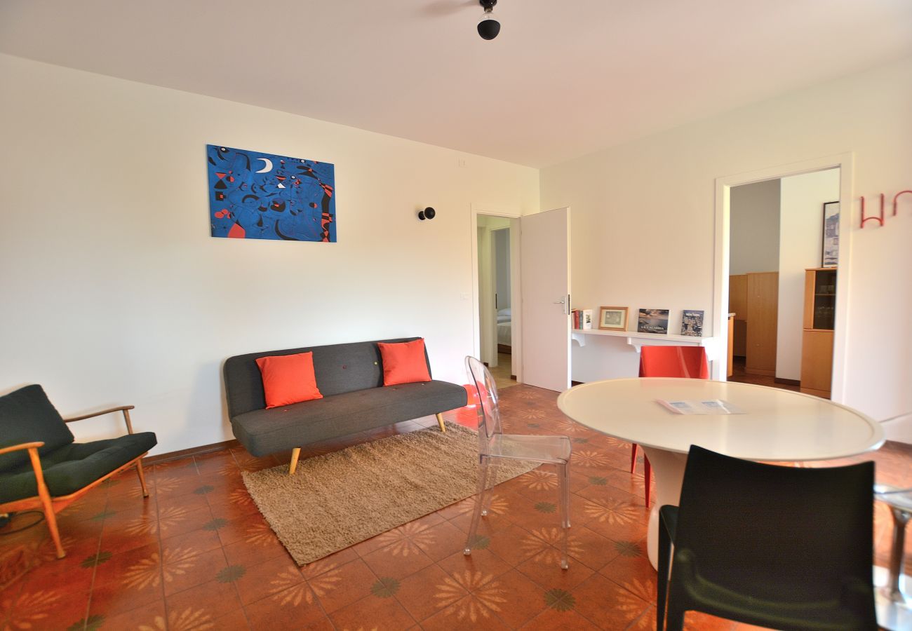 Ferienwohnung in Bardolino - Apartment  Joan Mirò With Pool