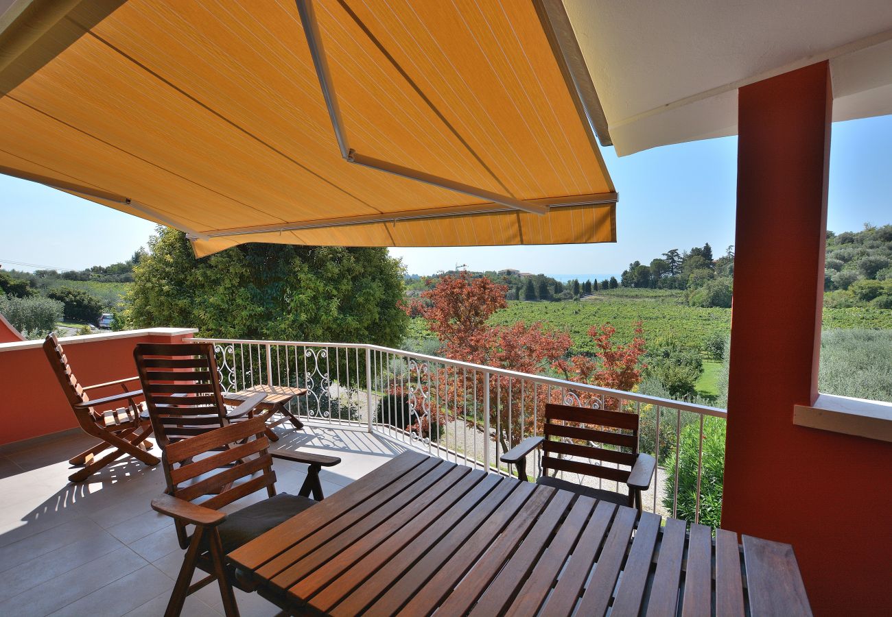 Ferienwohnung in Bardolino - Apartment  Joan Mirò With Pool