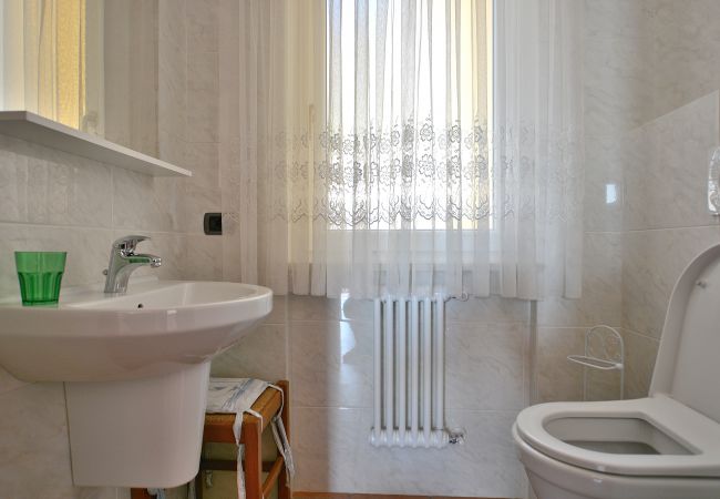 Ferienwohnung in Costermano - Orange Apartment In Marciaga di Costermano Ferienwohnung in Costermano - Orange Apartment In Marciaga di Costermano