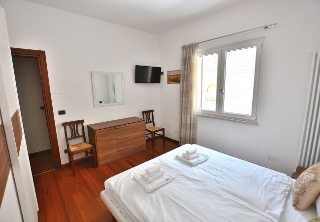 Ferienwohnung in Costermano - Orange Apartment In Marciaga di Costermano Ferienwohnung in Costermano - Orange Apartment In Marciaga di Costermano