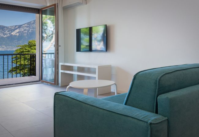 Ferienwohnung in Torri del Benaco - Apartment Azzurro front Lake Ferienwohnung in Torri del Benaco - Apartment Azzurro front Lake