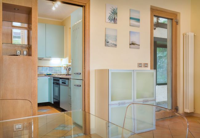 Chalet in Torri del Benaco - Villetta Blue Panorama With Private Jacuzzi Chalet in Torri del Benaco - Villetta Blue Panorama With Private Jacuzzi