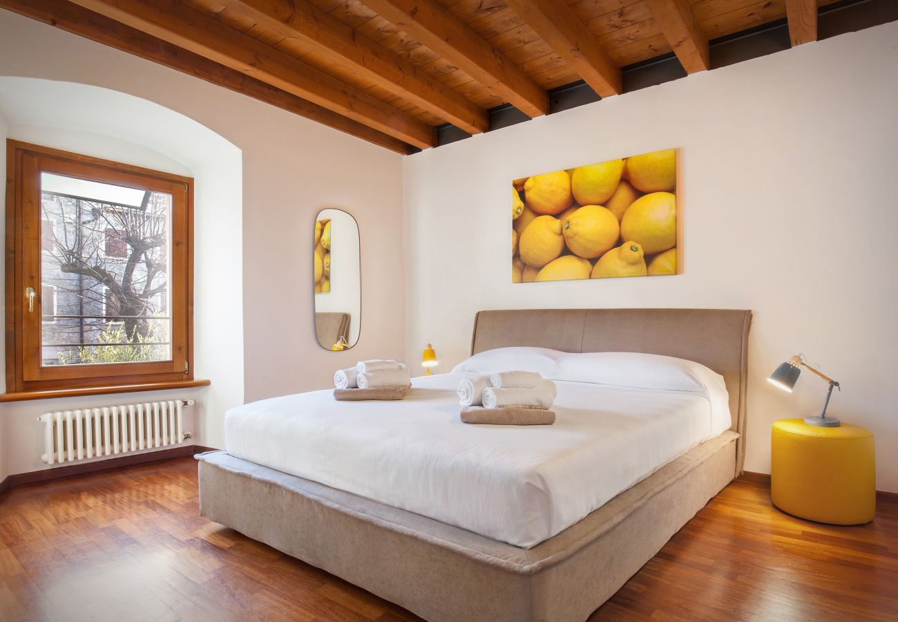 Ferienwohnung in Torri del Benaco - Giallo Limone Apartment