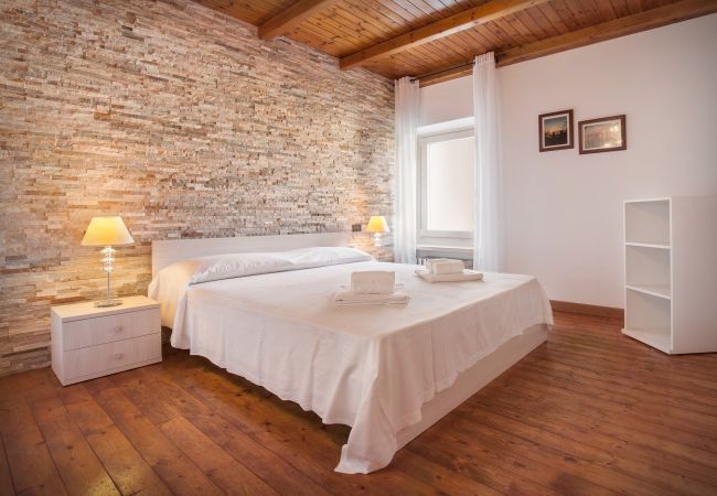 Ferienwohnung in Torri del Benaco - Casa Delle Stelle with Terrace Ferienwohnung in Torri del Benaco - Casa Delle Stelle with Terrace