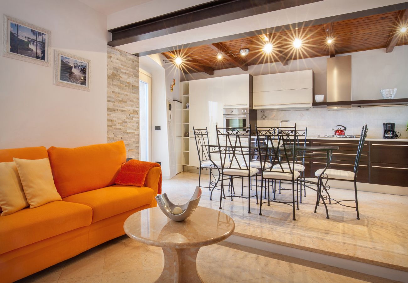 Wohnung in Torri del Benaco - Casa Delle Stelle with Terrace 