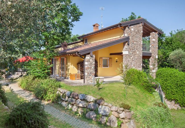 Ferienhaus in Affi - Casa del Bosco for 8 People