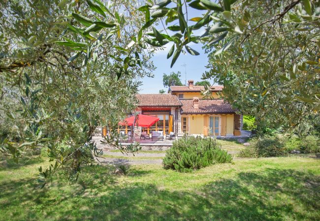 Ferienhaus in Affi - Casa del Bosco for 8 People