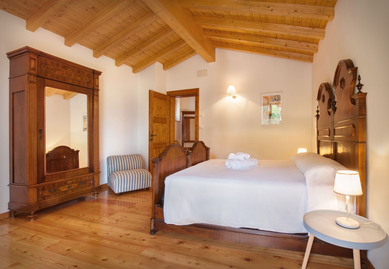 Ferienhaus in Affi - Casa del Bosco for 8 People