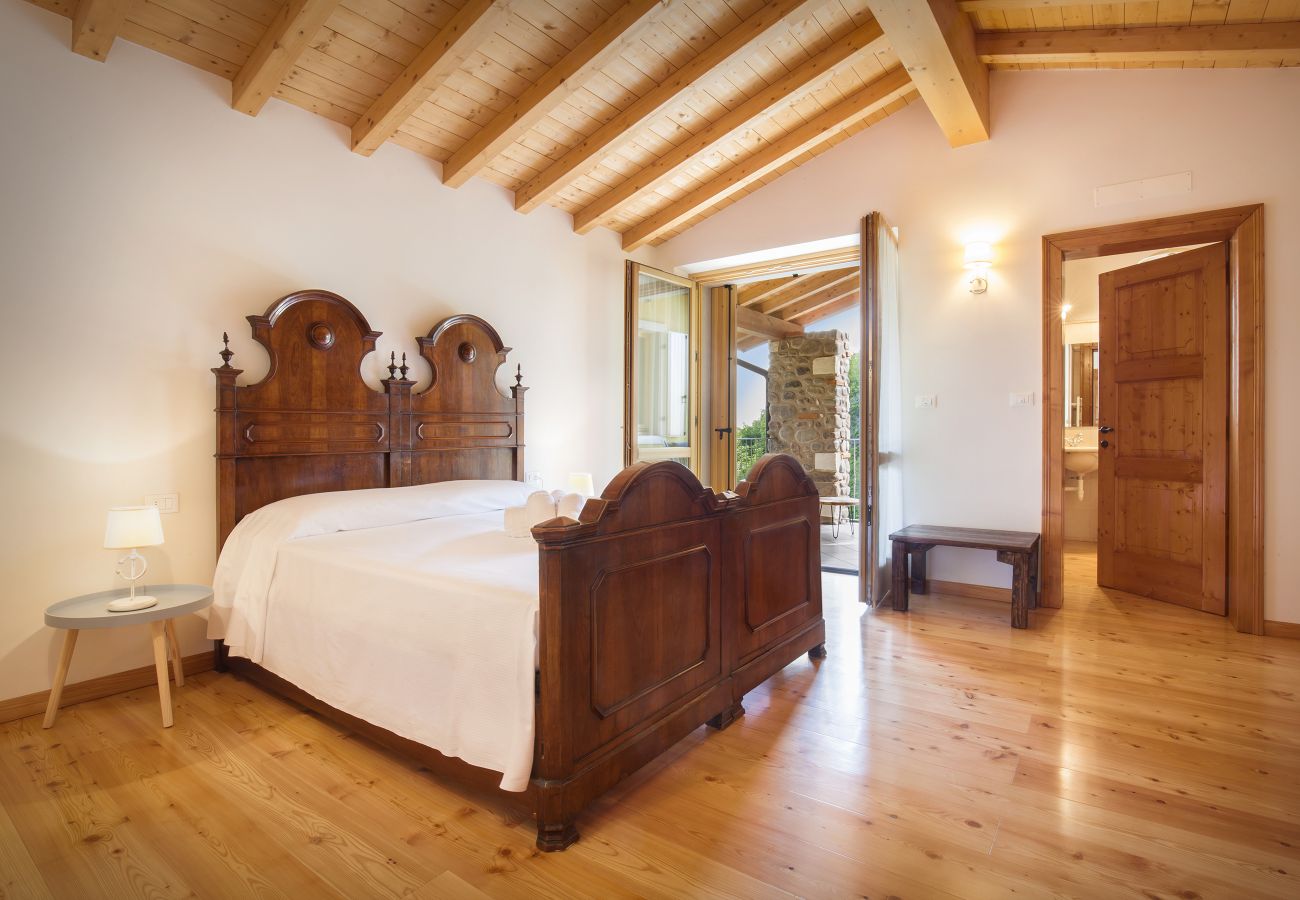Ferienhaus in Affi - Casa del Bosco for 8 People