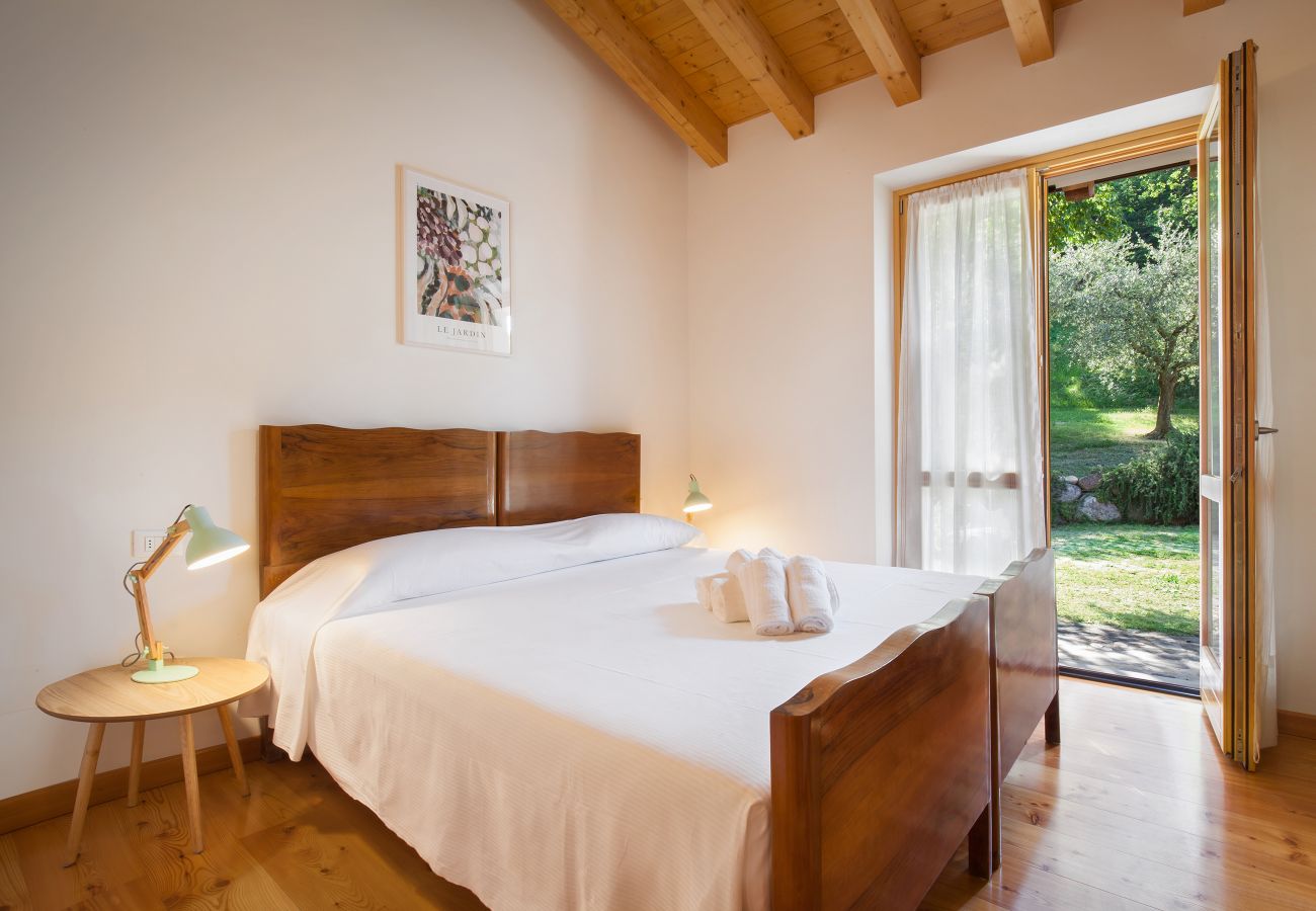 Ferienhaus in Affi - Casa del Bosco for 8 People
