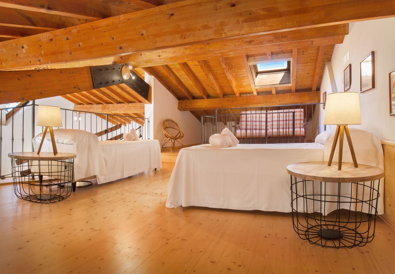 Ferienhaus in Affi - Casa del Bosco for 8 People