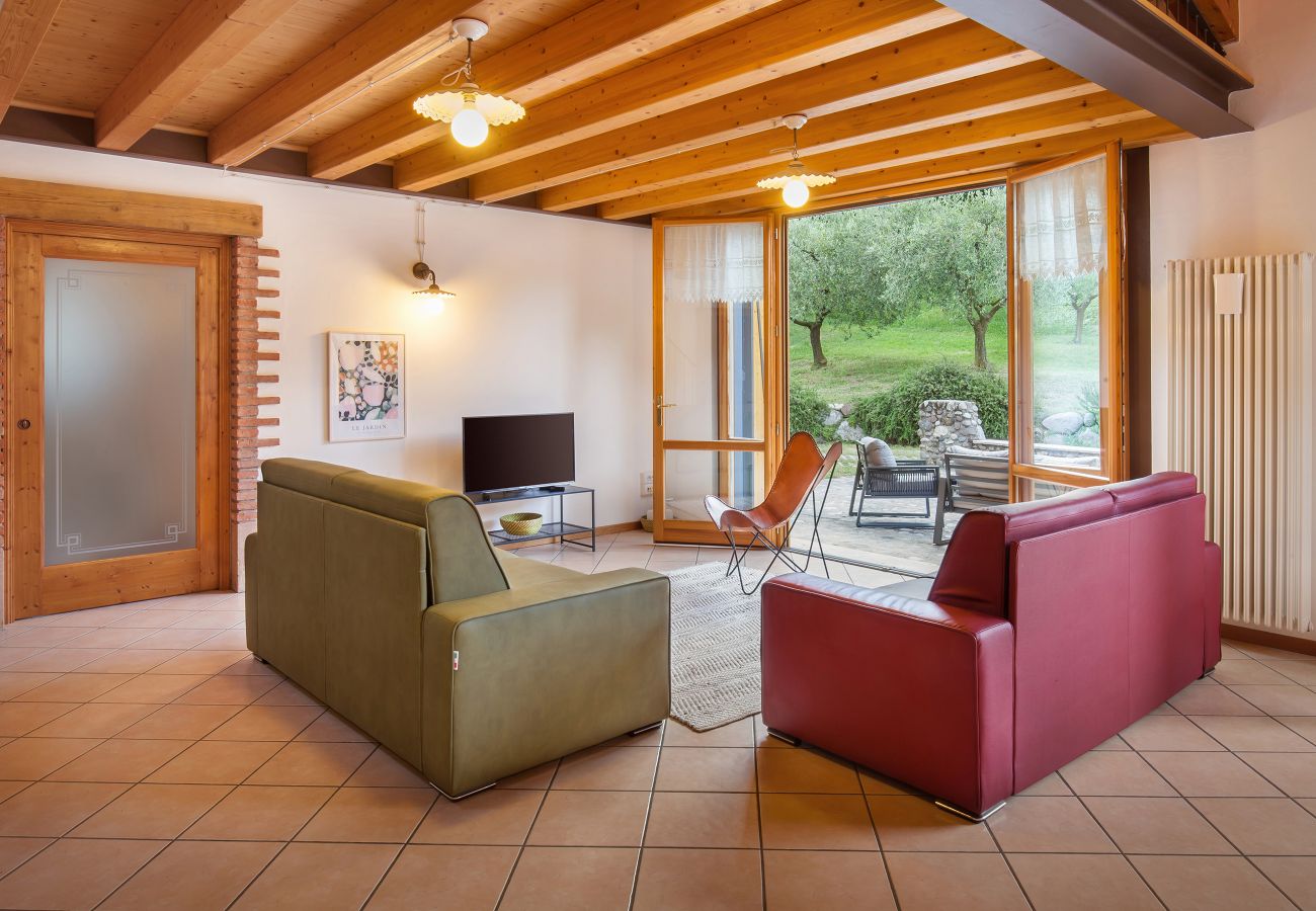 Ferienhaus in Affi - Casa del Bosco for 8 People