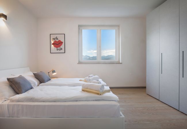 Villa in Torri del Benaco - Villa GEMMMA with Private Pool Villa in Torri del Benaco - Villa GEMMMA with Private Pool