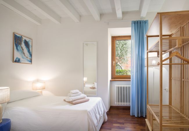 Ferienwohnung in Torri del Benaco - Turchese Apartment with Pool Ferienwohnung in Torri del Benaco - Turchese Apartment with Pool