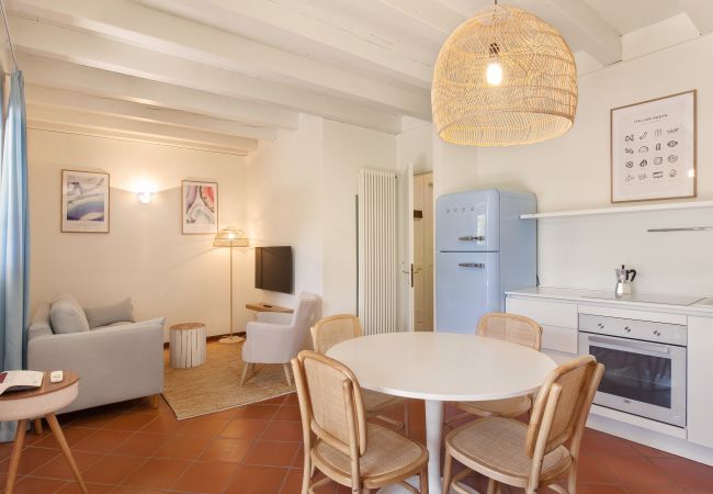 Ferienwohnung in Torri del Benaco - Turchese Apartment with Pool Ferienwohnung in Torri del Benaco - Turchese Apartment with Pool