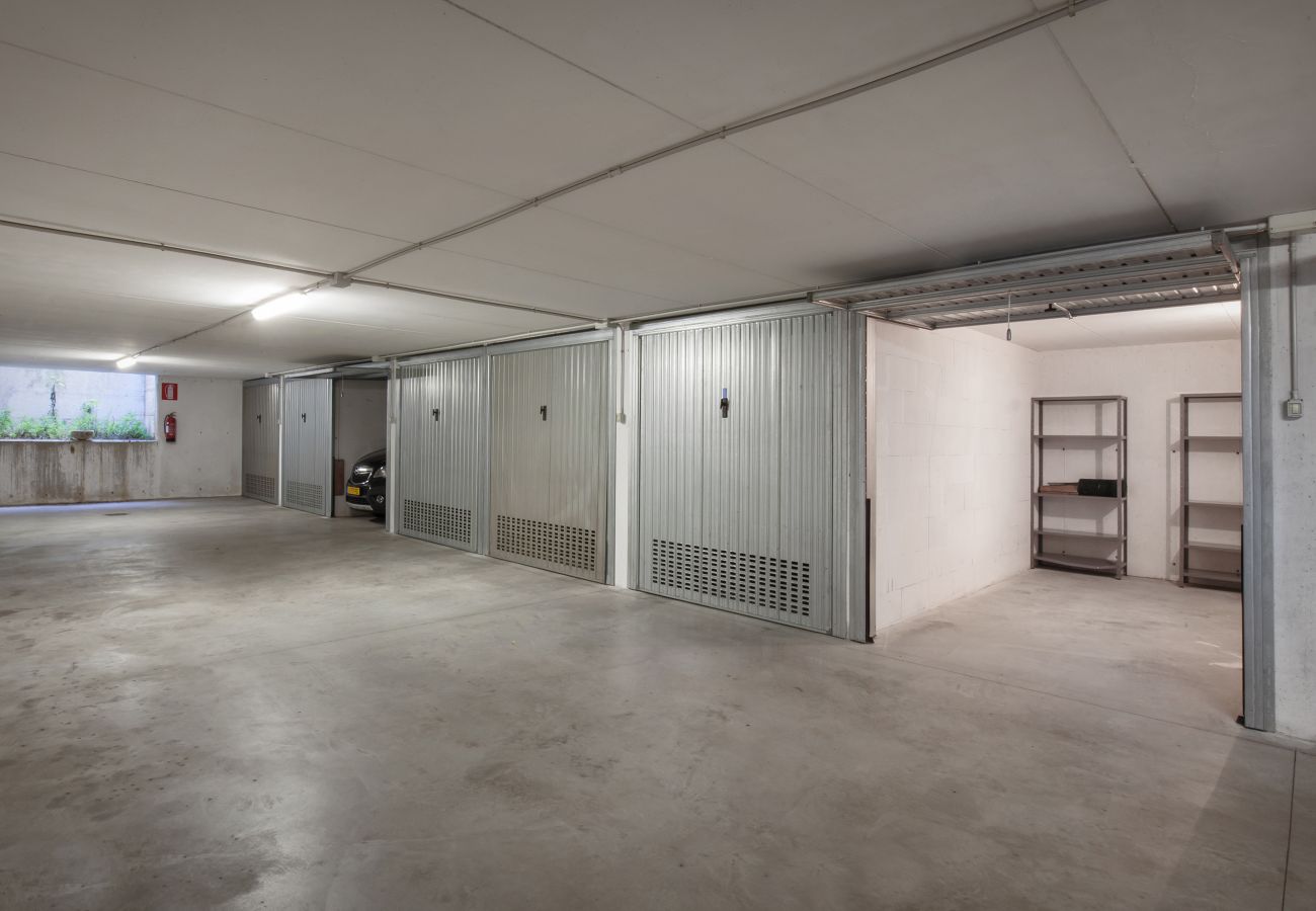 Ferienwohnung in Torri del Benaco - Turchese Apartment with Pool